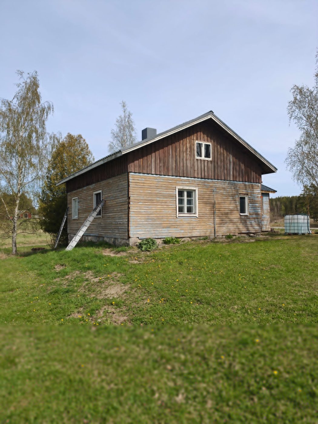 Seinien kaavinta ja pohjatyöt